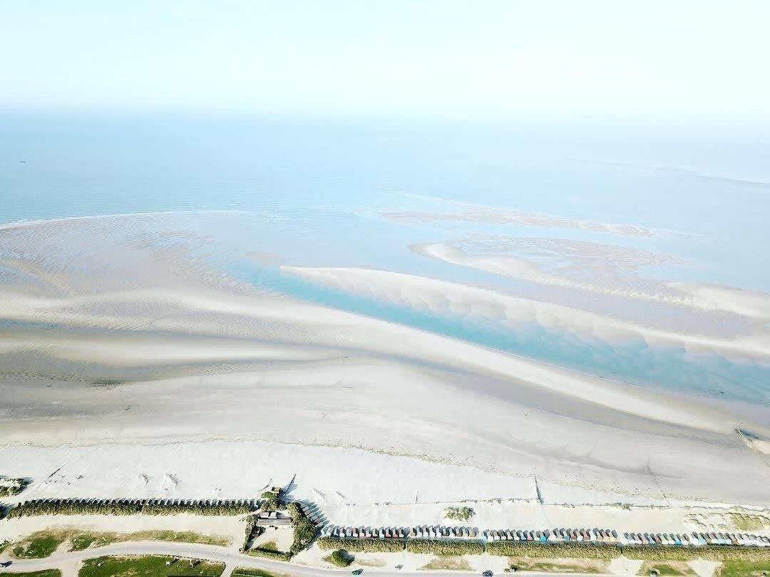 Modern & Stylish Seaside Family Home ชิชิสเตอร์ ภายนอก รูปภาพ
